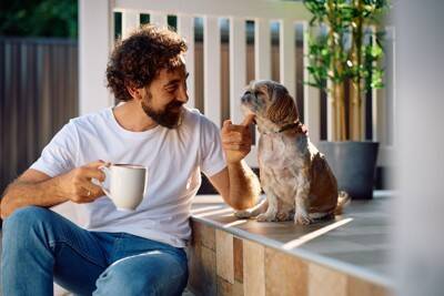 犬を『不安にさせる』飼い主の行動6選　愛犬を安心させるために意識すべきことまで