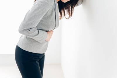 犬と『一緒に眠る』悪影響５選　愛犬や飼い主にとってのデメリットや寝たがるときの対処法まで