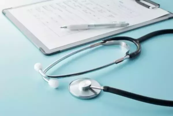 【研究紹介】急性膵炎で入院した106頭の犬における血液検査値と症状の関連性とは？