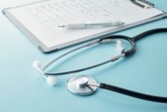 【研究紹介】急性膵炎で入院した106頭の犬における血液検査値と症状の関連性とは？