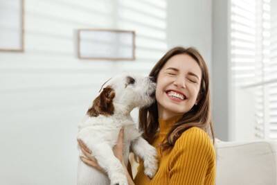犬が飼い主を喜ばせたくてみせる仕草や行動7選　愛犬からの見逃したくない愛情表現とは？