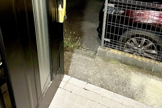 『100分間のお散歩』をした大型犬→帰宅後『玄関ドアをあけた』結果…想定外だった『まさかの行動』が104万表示「フィジカルモンスター」