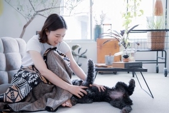 犬に『居心地がいい』と思われる飼い主の特徴5つ　今日からできる愛犬に好かれるコツとは？