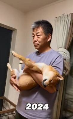 『３番目の孫』として子犬をお迎えしたおじいちゃん→１年後…愛情たっぷりな『心温まる光景』が76万再生「どちらもデレデレｗ」と絶賛の声