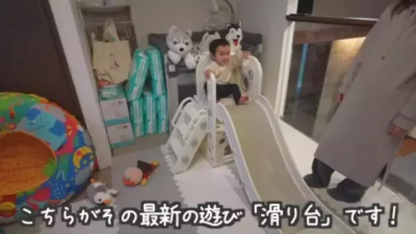 1歳の女の子が大型犬にお布団をかけ、トントンしたら…とんでもなく尊い『悶絶級の光景』が13万再生　幸せ過ぎる光景にほっこりが止まらない