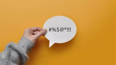 犬を叱るときの『絶対NG行為』５選　愛犬に恐怖や不安を植え付ける行動とは？