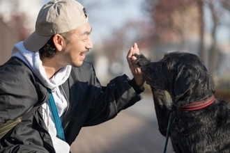 犬が飼い主を『信頼している』サイン4選　今よりもっと絆を深める方法や注意点まで