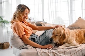 犬がみせる『寂しかった』サイン4選　愛犬の寂しさをやわらげるために飼い主がすべき工夫とは？