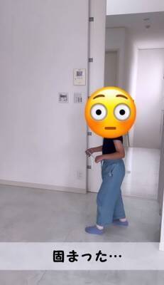 娘2人に『帰ったら子犬がいるサプライズ』してみた結果…まさかの反応が可愛すぎると11万再生「固まっちゃったｗ」「ホッコリした」と絶賛