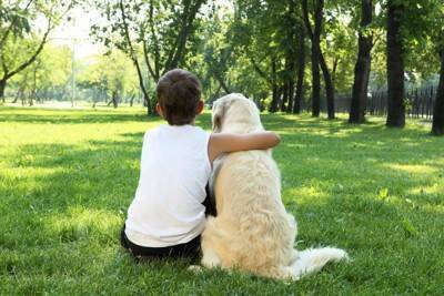 犬が「子どもの免疫」を育てるってホント？喘息リスクとの関係まで解説【獣医師執筆】