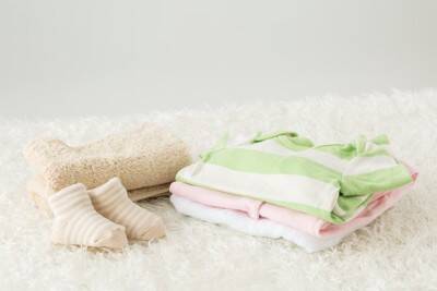 犬にも『赤ちゃんグッズ』を使っても大丈夫？代用できるベビー用品や安全に活用するコツまで