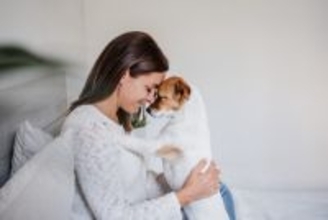 犬が『心配している』ときにみせるサイン4選　飼い主が悲しんでいるのが分かるの？