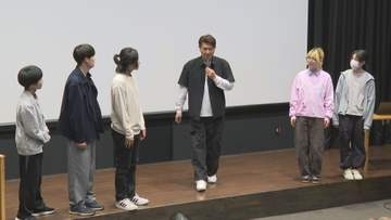「表現することの面白さに気づいて」別所哲也さんが山形市で学生に直接指導するワークショップ