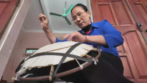 「丸みを帯びた従来の形に近づけたい」花笠不足の解消へベトナムで新たな生産拠点模索