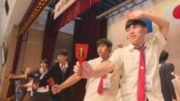 台湾の高校生14人が来県 村山産業高校を訪問 徳内ばやし体験で国際交流深まる