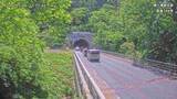「国道トンネル内で車同士が正面衝突　1人が意識もうろうの状態で会話できず　山形・上山市」の画像1
