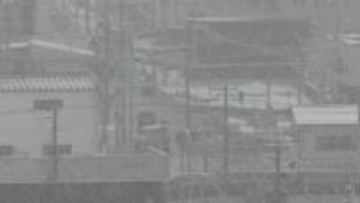 2日明け方にかけ大雪に注意・警戒を　雪の影響で交通機関に乱れも　山形県