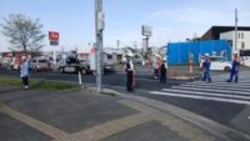 出合い頭の衝突事故で軽乗用車運転の女性1人が意識不明の重体　山形市の県道