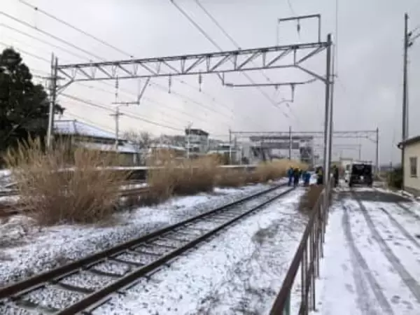 男性1人の死亡確認　遊佐町で回送列車と車の事故　車両は線路内に停車中【山形】