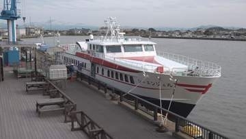 定期船とびしま故障で代替対応 酒田市が100人規模の高速船を運航開始 島民と観光客の足確保へ
