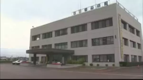 交差点で出会いがしらの事故　軽トラックを運転していた男性が頸椎と肋骨を折る大けが　山形県飯豊町