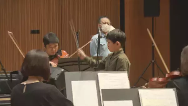 「指揮を振った 楽しかった」プロの前で指揮体験 高価な楽器にも触れられる山形市の音楽イベント