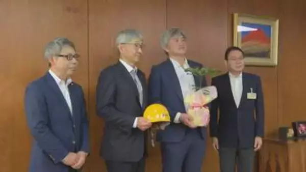 「緑豊かな山形をいつまでも」山形市の自動車販売会社が苗木寄贈 タブノキ400本を山形県へ