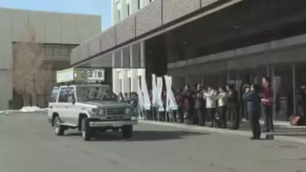 山形県庁で白ばら啓発隊が出発式　若者の投票意識向上へ高校生の演舞披露　街頭啓発中心に展開