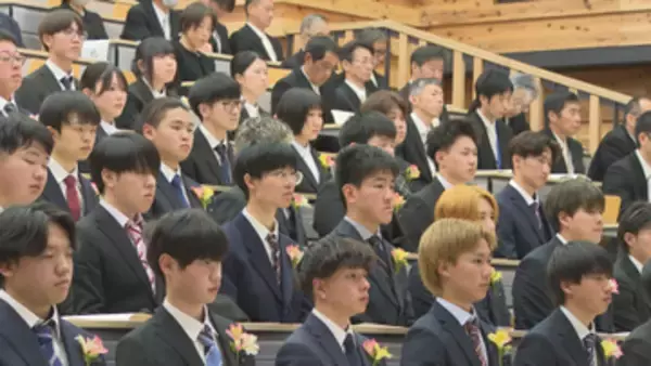 「スマート農業に興味がある」ドローン活用やフラワーロス削減に意欲 新庄市の農林大学校に新入生43人が入校