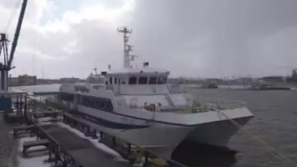 酒田市の飛島で定期便欠航が17日連続に　過去最長更新　悪天候でさらに長期化の恐れ