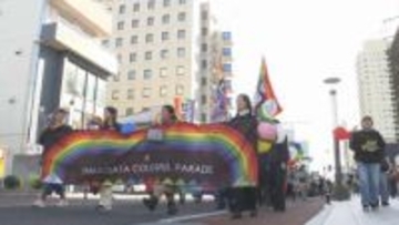 「性的マイノリティ」の人たちへの理解を深めてもらおうと山形市でパレード