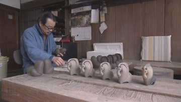 白鷹町の深山焼き　干支「午」の置物づくり盛ん　「農耕馬」イメージし力強さを表現