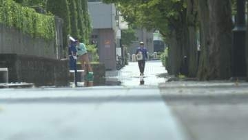 山形県内ことし一番の暑さ　海開き前に小学生が初泳ぎ 湯野浜海水浴場で夏本番先取り