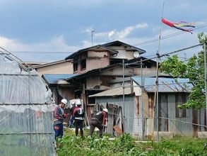 畑仕事から自宅に戻ると家が・・・　東根市で日中の火事　木造一部２階建ての住宅焼ける