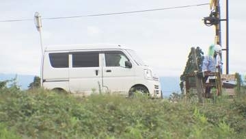警報後に踏切へ進入か フラワー長井線の列車と軽自動車が接触 けが人なしも最大1時間遅れ