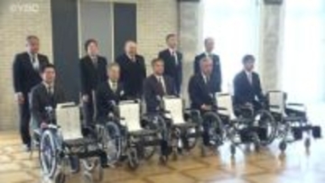 庄内地方の福祉施設などに車いす寄贈