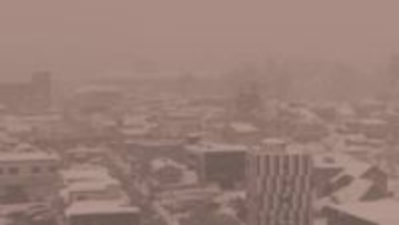 米沢市で雪下ろし中の事故が相次ぎ69歳と85歳の男性が転落し背骨と腰の骨を折る大けが