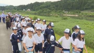 最上川200キロを歩く第5週　大蔵村の小学生たちが水害から地域守る仕組みを学ぶ