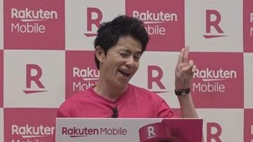 藤森慎吾さん 山梨で過ごした高校時代の“武勇伝”披露 携帯ショップ1日店長に就任