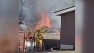 グランピング施設で火事 管理棟など2棟全焼 たき火に使った木から延焼か 山梨・山中湖村