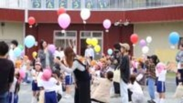 100㎞先に届いた風船 「見たときは涙…」 都内の企業が保育園児にXマスプレゼント 風船の旅がつないだ縁 山梨