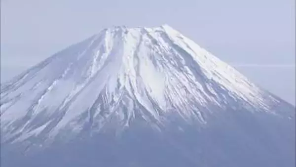 富士山9合目で米国人の男女が遭難 警察と消防が捜索し救助 スキー登山で滑落 山梨