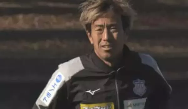 「愛情を強く」「この先も忘れることはない」2クラブでプレー 16年のプロキャリアに幕 柏選手がコメント 山梨