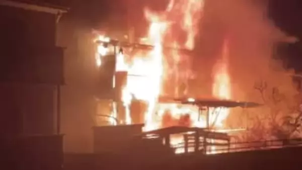 「爆発音が鳴り続けてた」 住宅を全焼➡焼け跡から1人の遺体 この家に住む86歳の男性か 山梨・甲府市