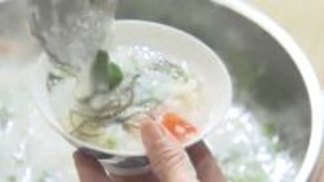 「七草の日」 甲斐善光寺で七草法要 檀家らが伝統の七草がゆ味わう 山梨・甲府市