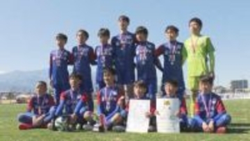 ヴァンフォーレが3連覇 決勝は寺嶋の2得点で逃げ切る U-12サッカー 小学6年生は最後の山梨県大会