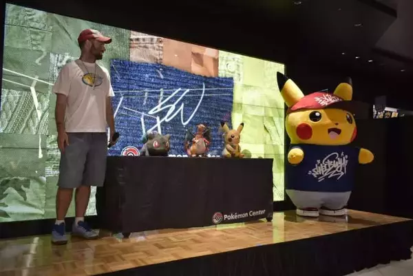 「ショーン・ウォザースプーン「子どもの頃の自分も信じられない」　ポケモンセンターとの夢のコラボぬいぐるみ発売」の画像