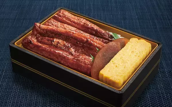 「コンビニうな重のレベルを超えた！？ファミマ「上 鹿児島県産うなぎ蒲焼重」を実食！ホロホロ食感に感動」の画像