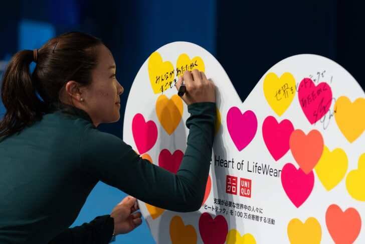 ユニクロ『The Heart of LifeWear』第2弾始動！国枝慎吾＆奈良くるみが笑顔でメッセージ