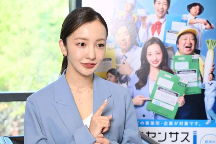 経営者、タレント、母と多彩な顔を持つ、板野友美にインタビュー